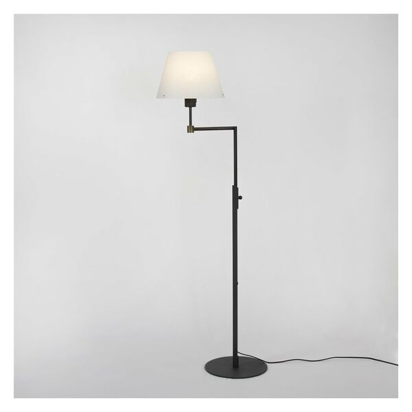 Product Image for Gulvlampe Vega vinkel